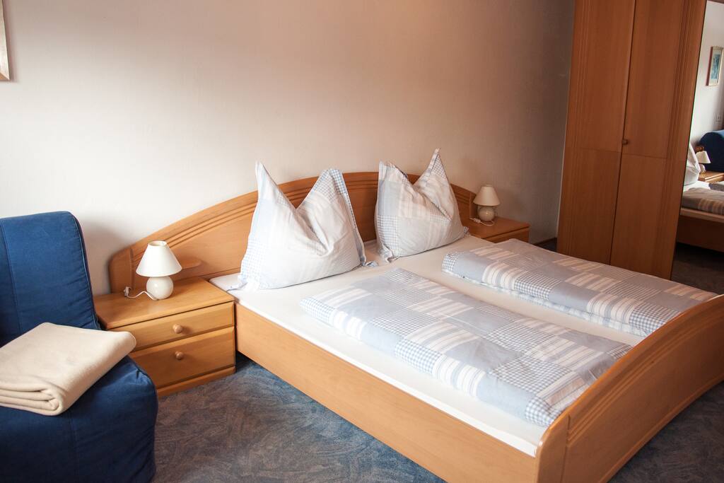 Das Schlafzimmer für 2 Personen (Doppelbett)