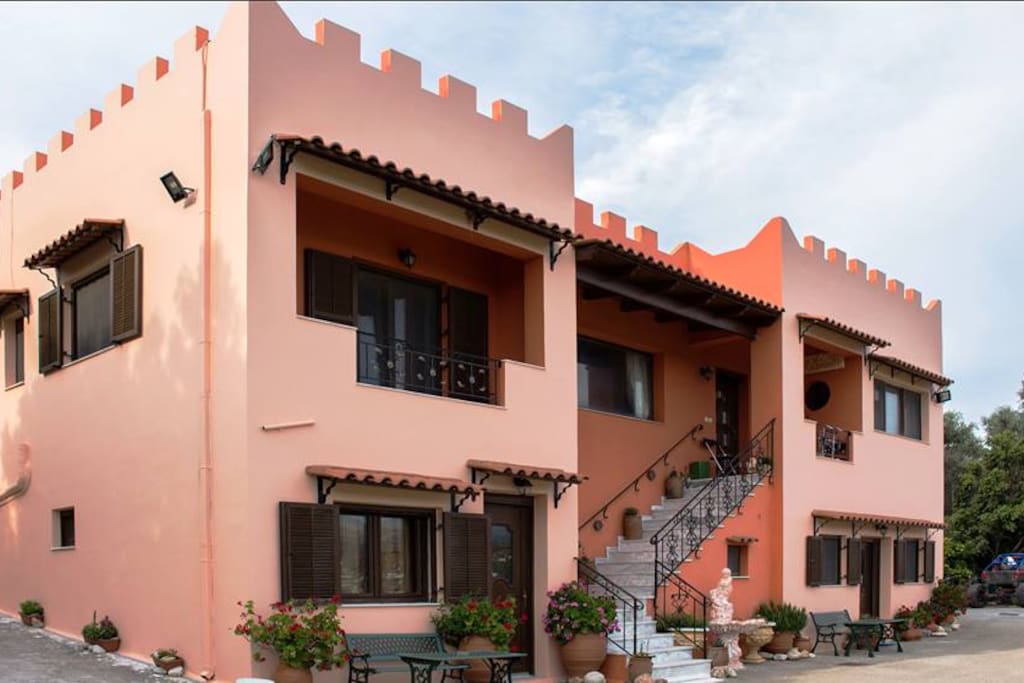 KASTRO STUDIOS 2