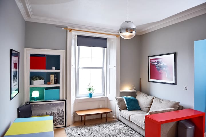 Seaside 2 Bedroom Flat in Edinburgh