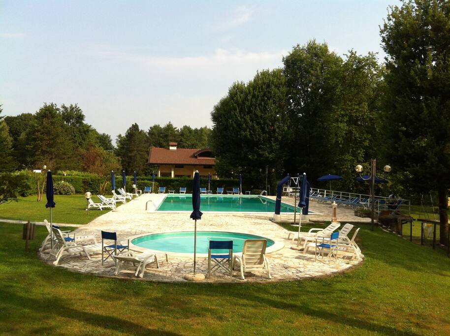 piscina condominiale