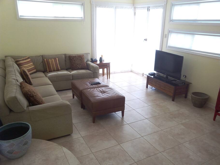 Clean living room