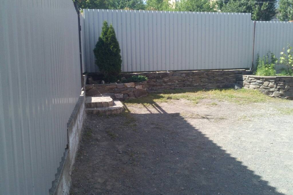 Внутренний дворик (Patio)