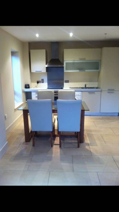 Kitchen/dining area