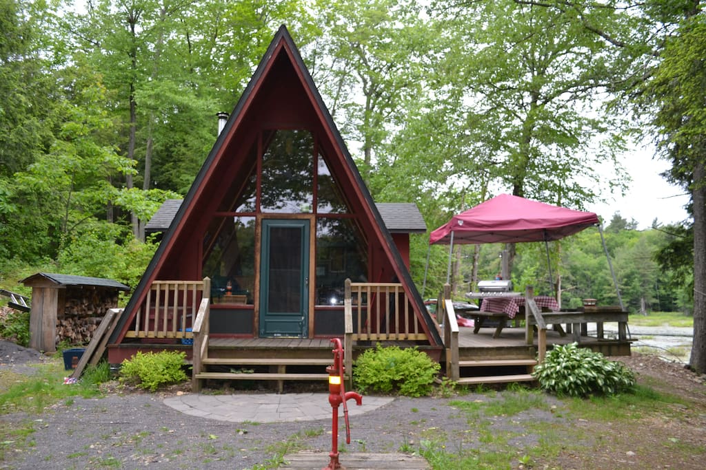 Wilderness Beech Cabin on Private Lake Cabins for Rent in Richland