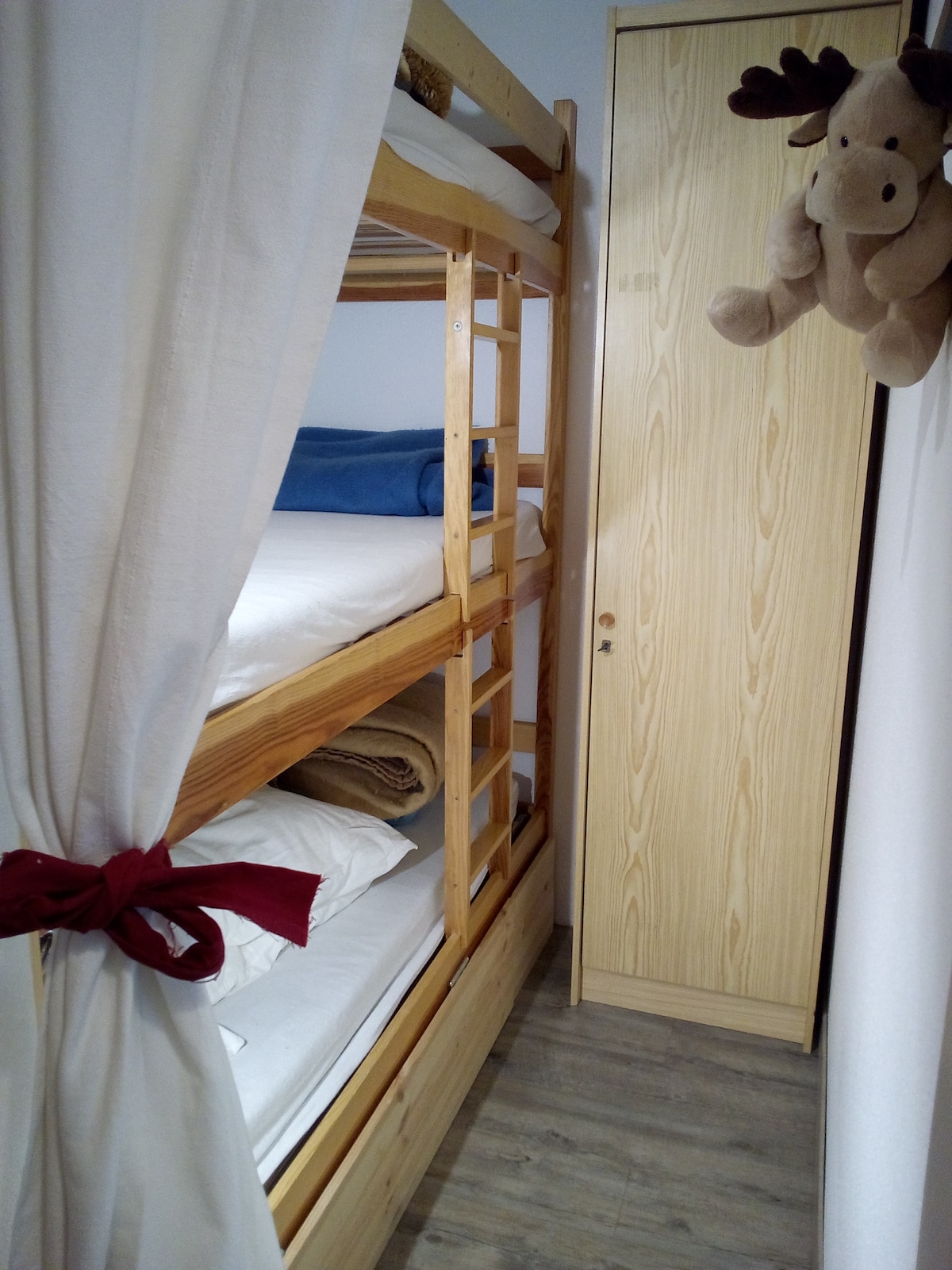 الزاوية الجبلية بثلاثة أسرّة بطابقين