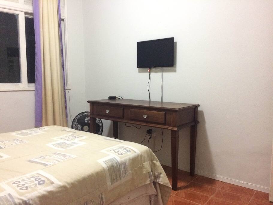 TV à cabo, ventilador