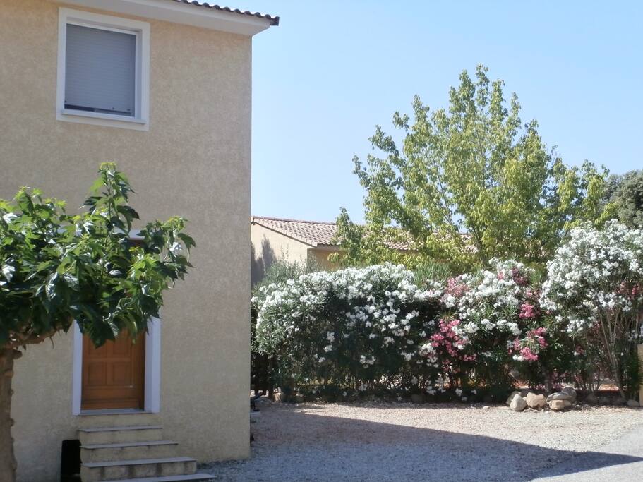 petite villa mitoyenne
