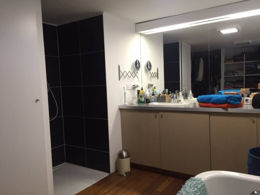 Accès direct à la salle de bain