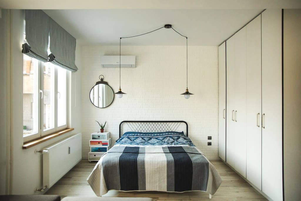 Comfy king size bed