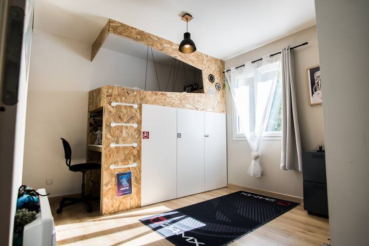 Habitación infantil 2 con cama altillo 