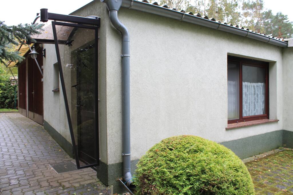 Bungalow with private entrance