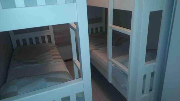 Segundo dormitorio.