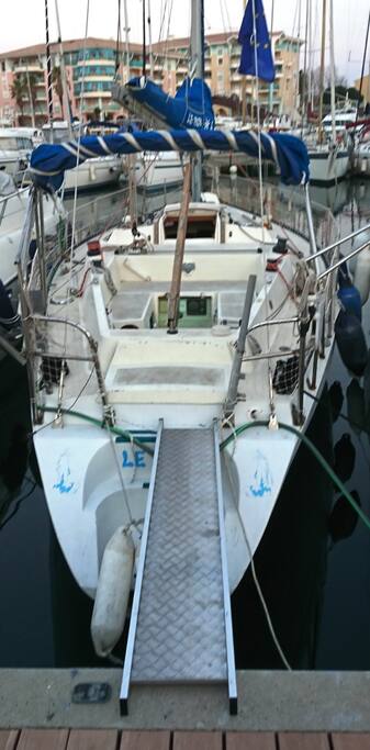 VOTRE VOILIER A QUAI
