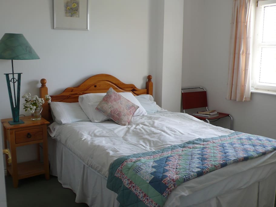 Double bed en-suite in City centre