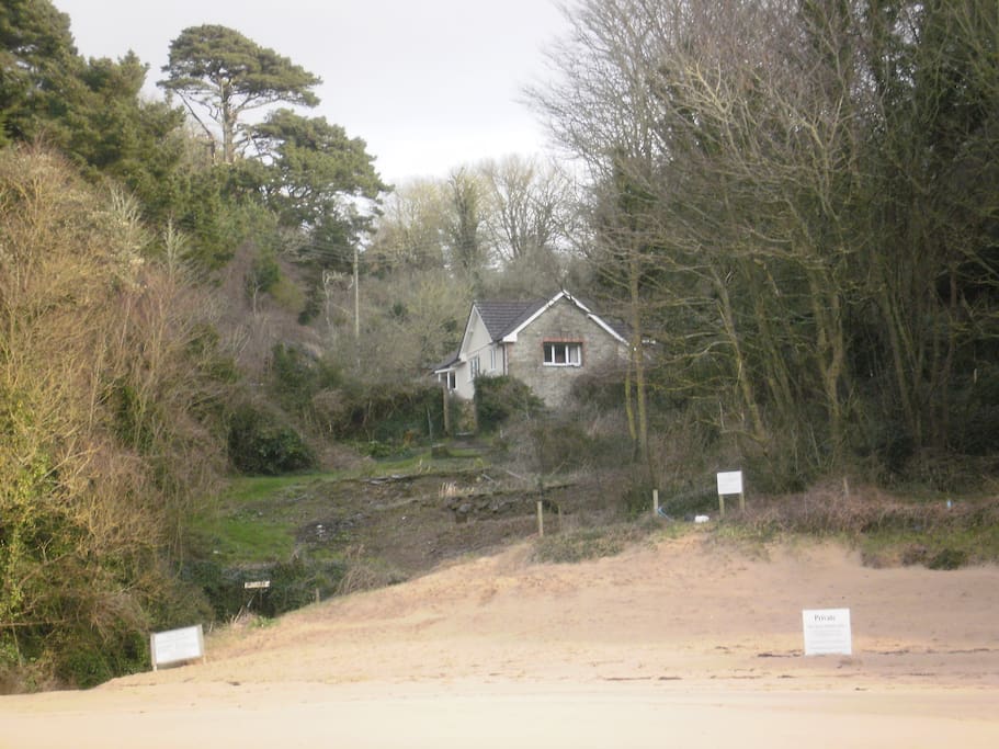 Stunning location on the Salcombe Estuary