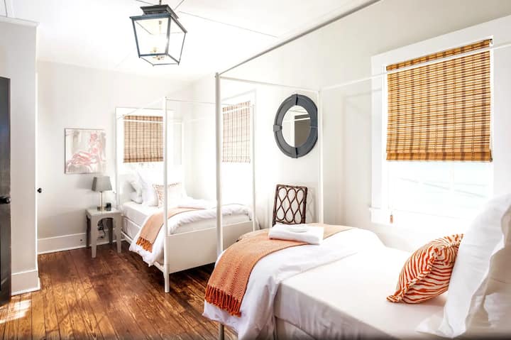 Dhoma e gjumit nr. 5: Krevat dopio + Krevat dopio + TV