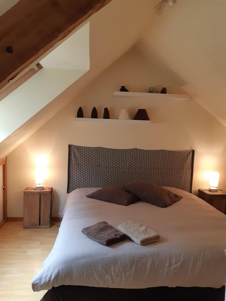 bedroom 6; floor: one bed 180