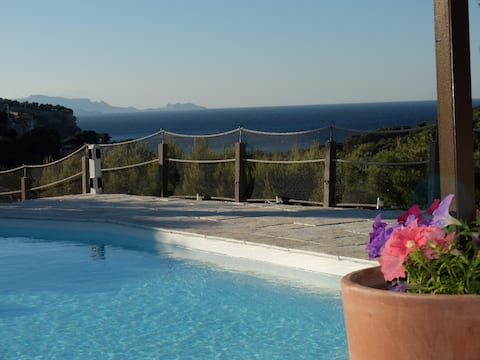 Villa Cantosol