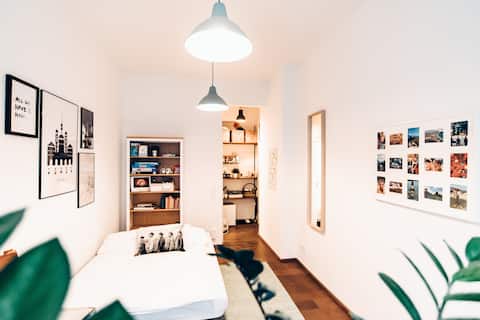 Erfolgreiche Airbnb-Immobilie: Chic studio in the center (French Quarter) in München
