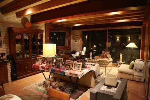 Airbnb con mejor rendimiento: Beautiful Home in the Center of Avandaro en Valle De Bravo
