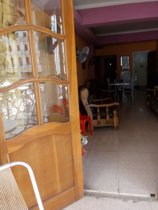 SALA Y TERRAZA