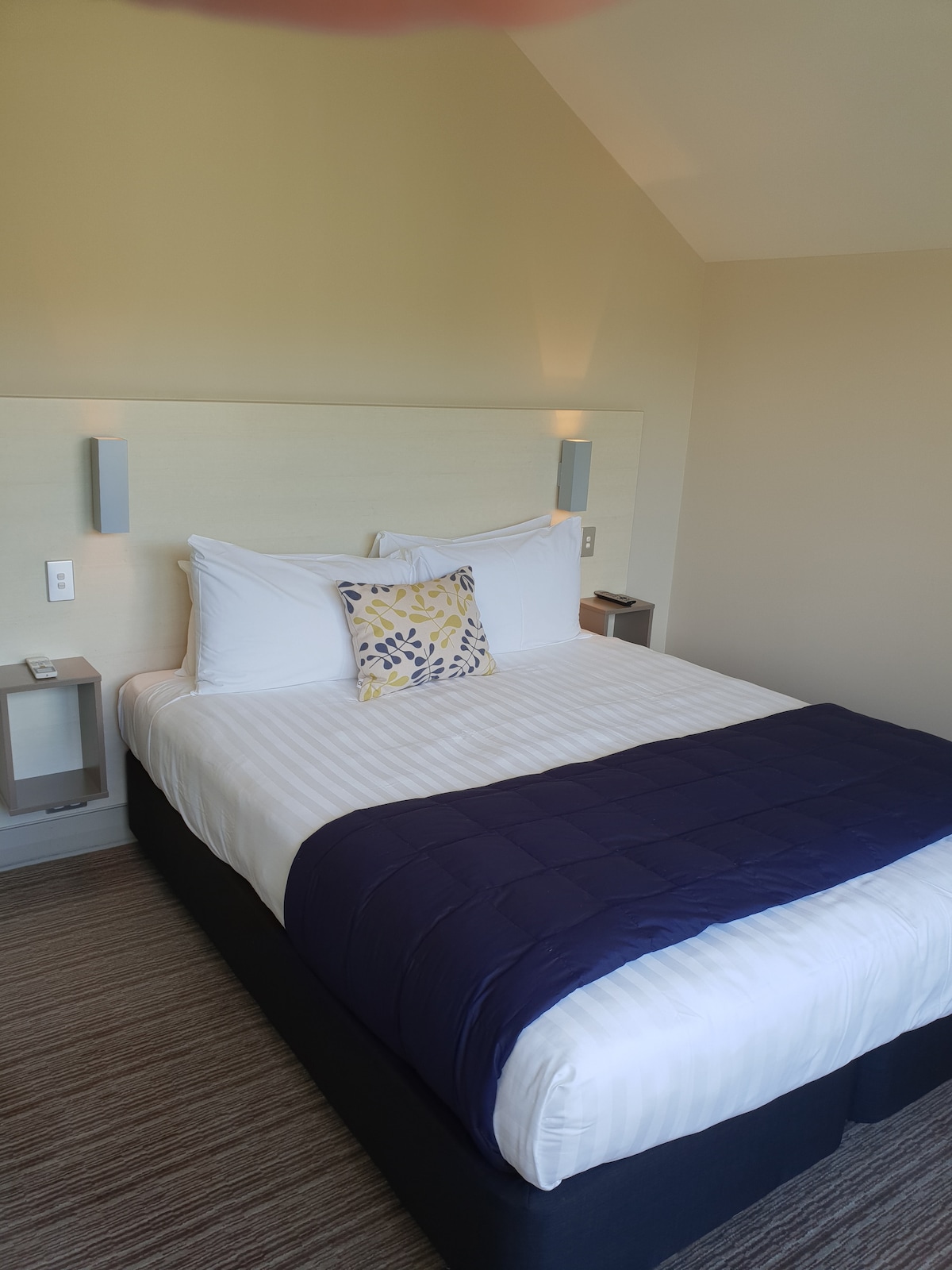 Back Bedroom (Church St view)