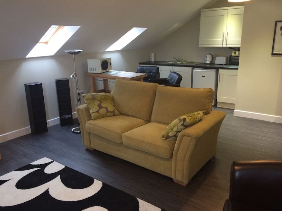 Kitchen/lounge with sofa bed