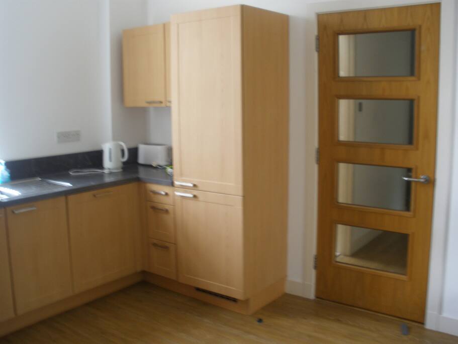Fully fitted kitchen