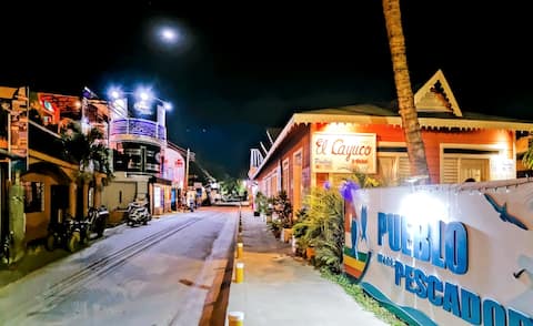 Frente Discotecas Pueblo de los Pescadores Ap. 1