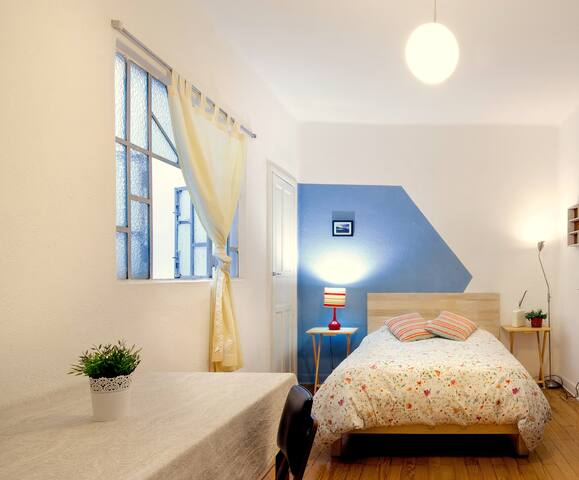 HOUSE INDIGO IN THE CEN. OF MEX CITY gallery image 2