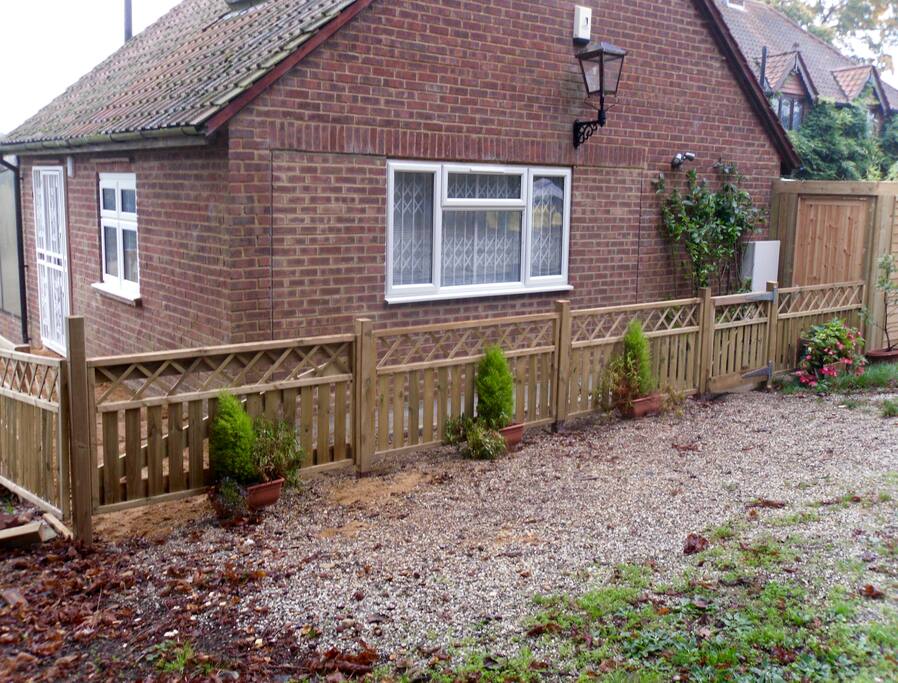 Detached cottage