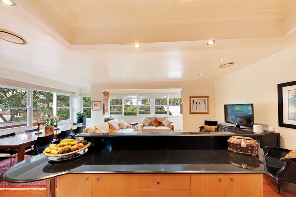 Kitchen & Living space