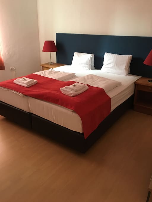 Schlafzimmer 3