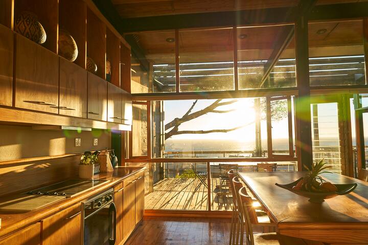 The Cape Kingdom Beach House, Camps Bay gallery image 4