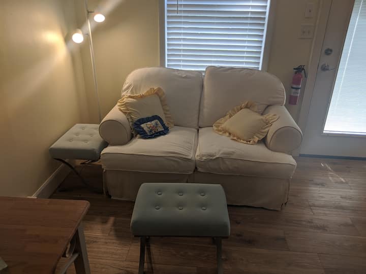 University Carriage House - One Block From Stetson - DeLand, FL