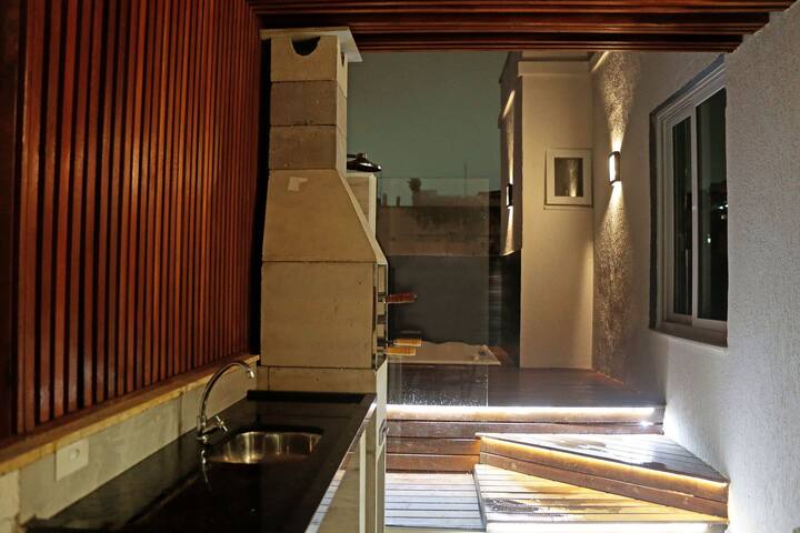 Cobertura 2 Quartos com Terraço, BBQ e Jacuzzi gallery image 5