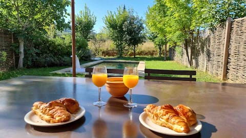 Delightful three-bedroom villa with pool