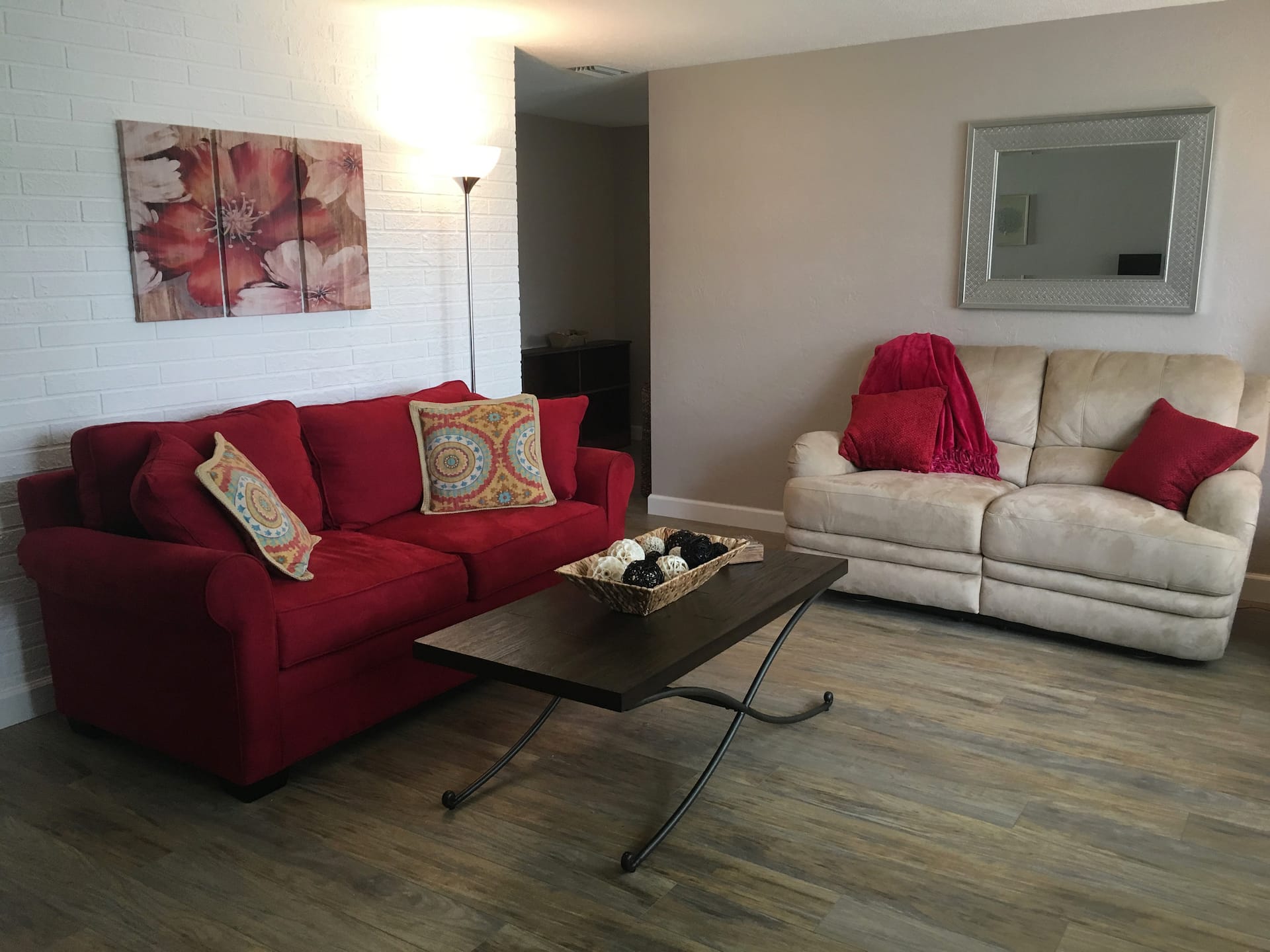 Lovely Home in Quiet Neighborhood!