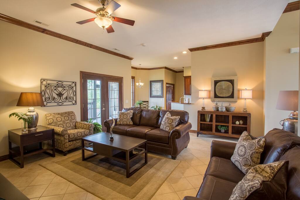 Couch,Furniture,Chair,Indoors,Living Room