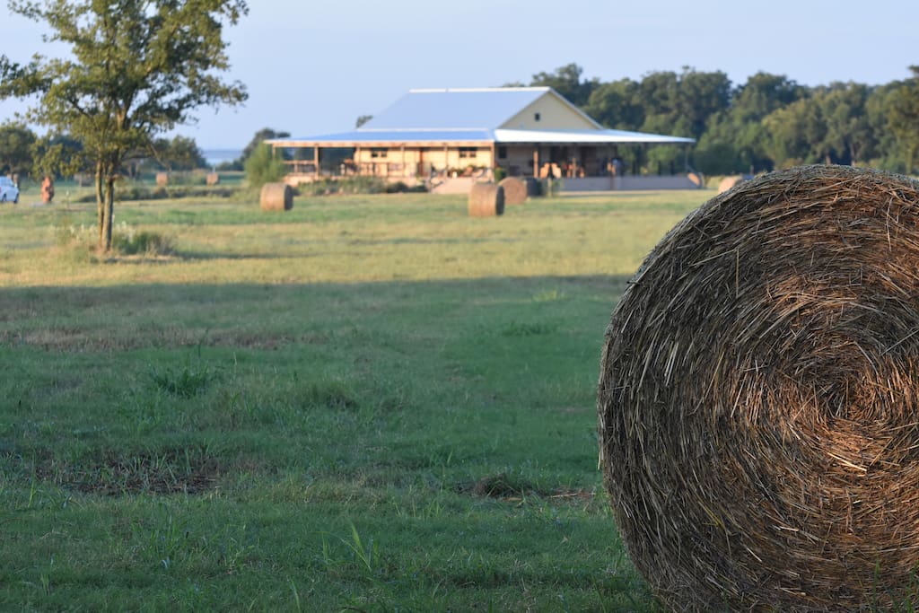 This captures the idea of the home in the rustic countryside