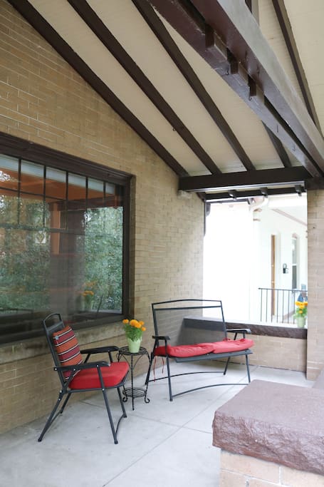 Entertaining space on the front porch
