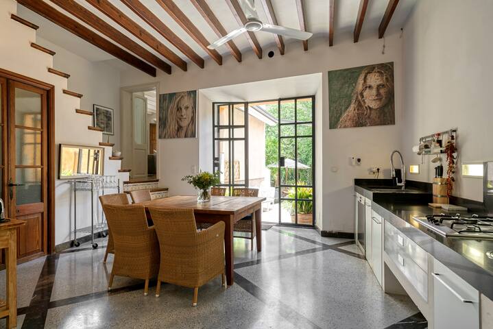 Villa lujo céntrico Sóller con AC piscina parking gallery image 2