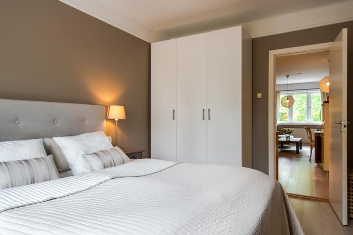 标准双人床1,60厘米