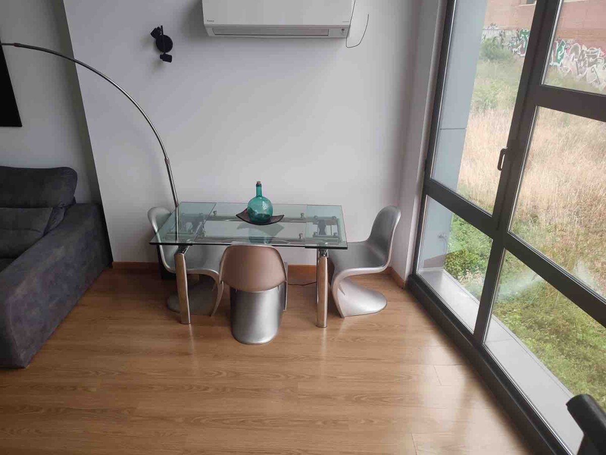 Top performing Airbnb: Loft near the Wanda Metropolitano in San Blas   Canillejas