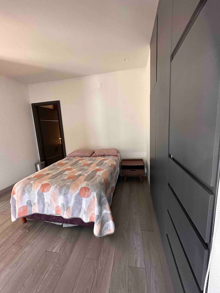 Dhomë gjumi 1 me banjë