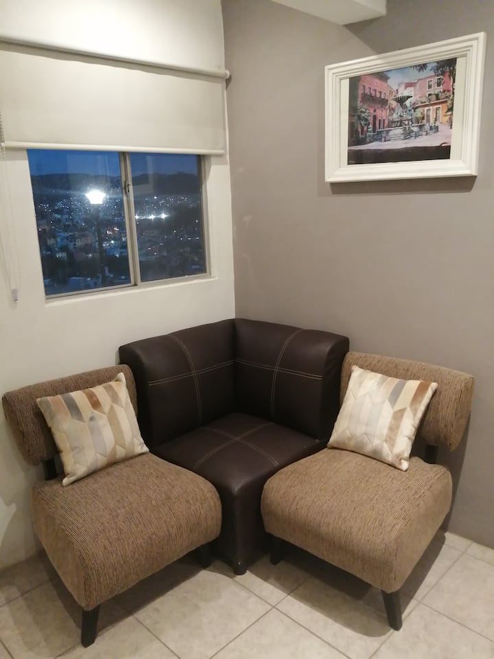 Departamento Panorámico, C/estacionamiento. - グアナフアト