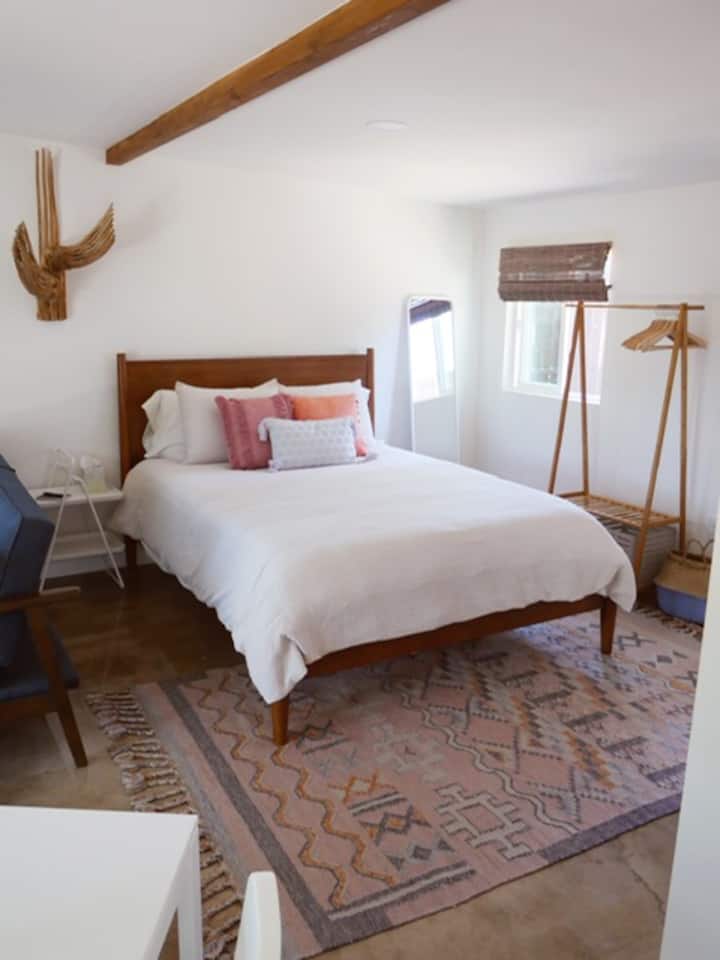 Queen Size memory foam bed