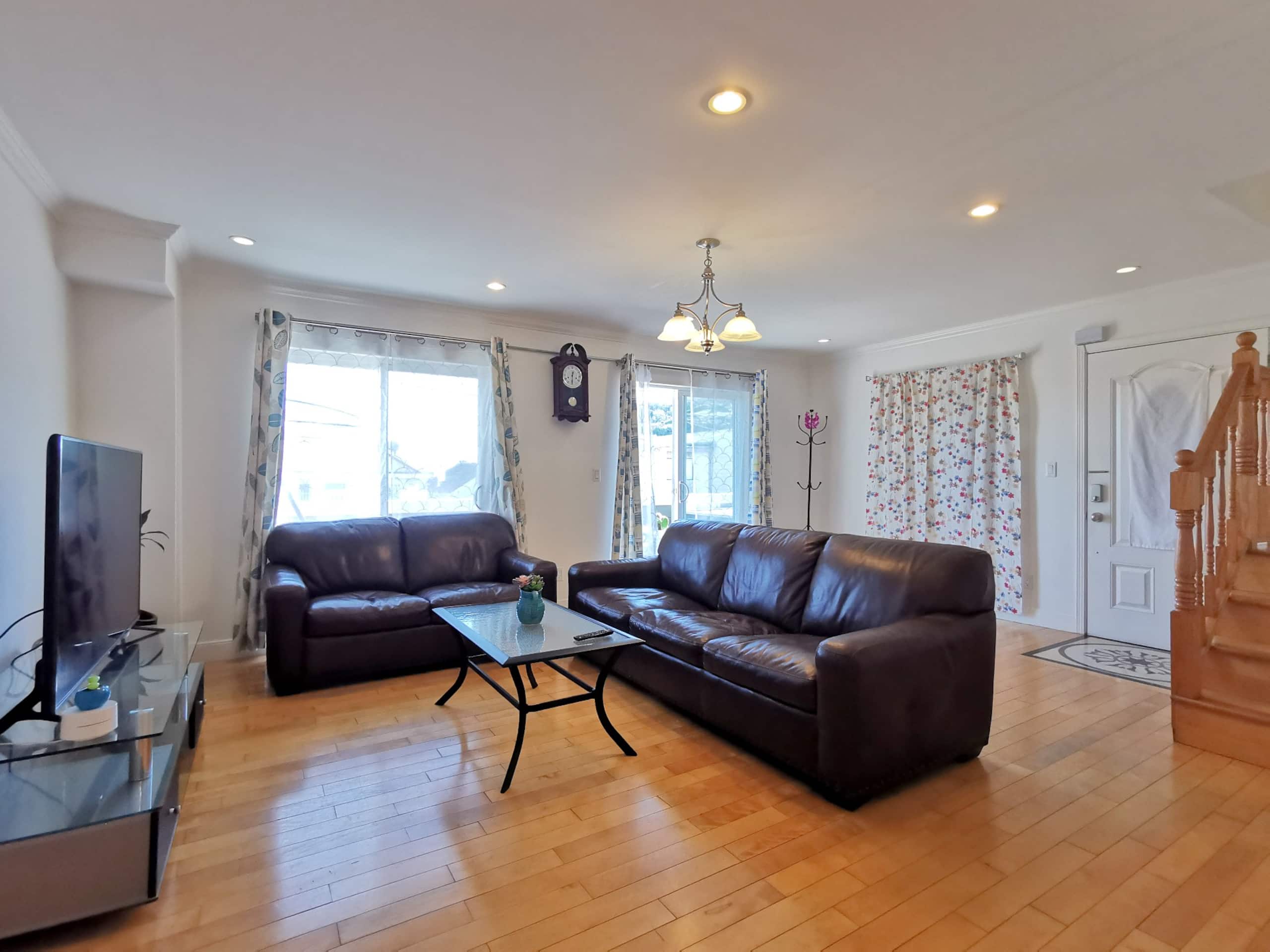 Home in San Francisco · ★4.8 · 3 bedrooms · 3 beds · 2 baths - Image 3