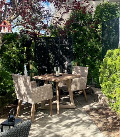 Guest favorite listing in Vernon