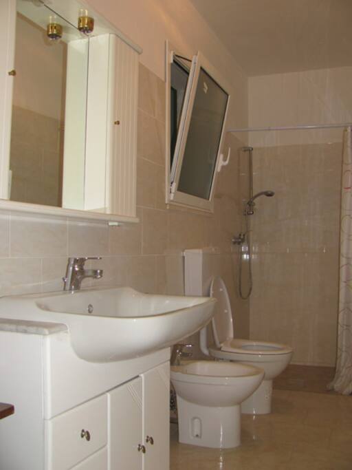 bagno con doccia